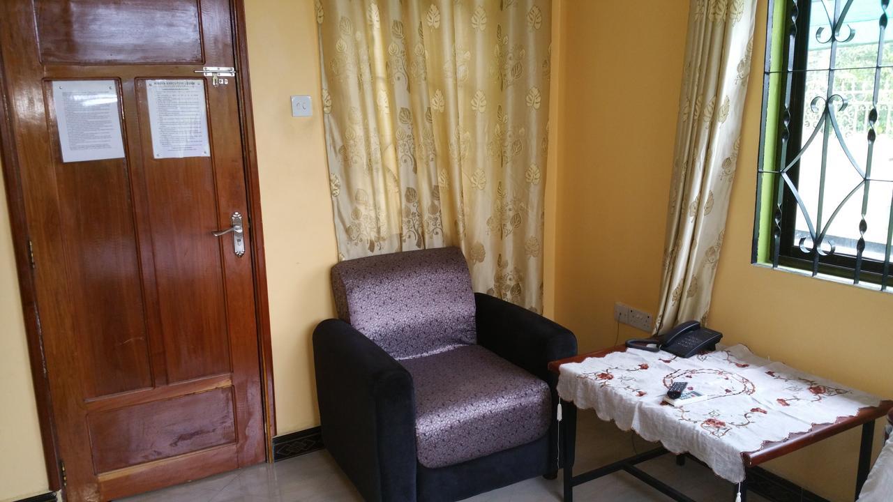Mauya Executive Lodge Dar es Salaam Bagian luar foto