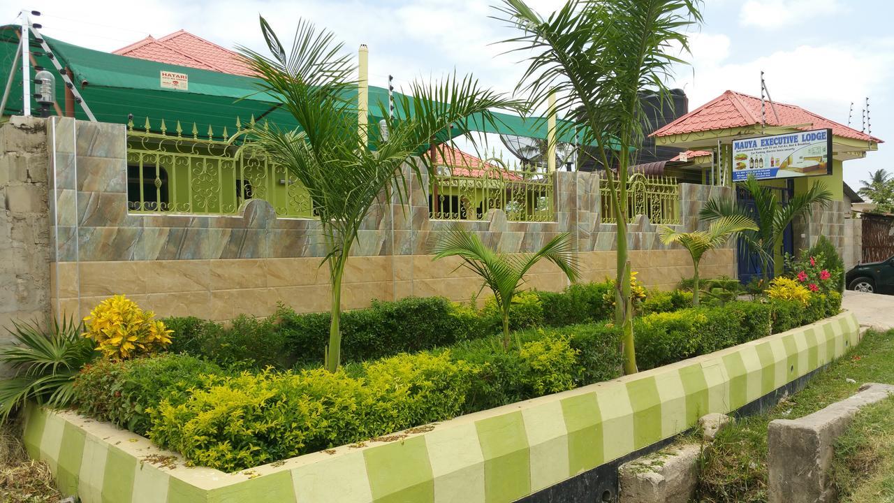 Mauya Executive Lodge Dar es Salaam Bagian luar foto